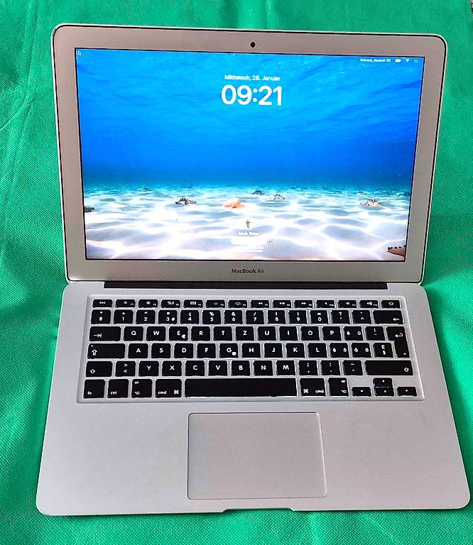 Apple MacBook Air 13