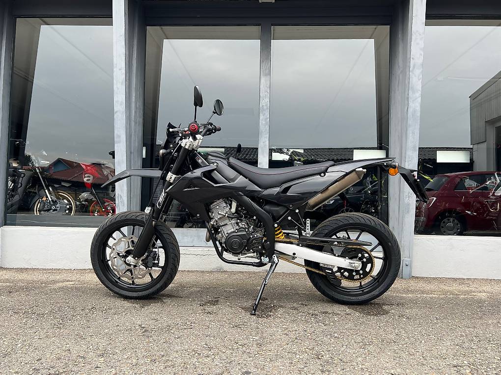 Rieju MRT 125ccm Black Edition Yamaha Motor NEU Im Kanton Thurgau