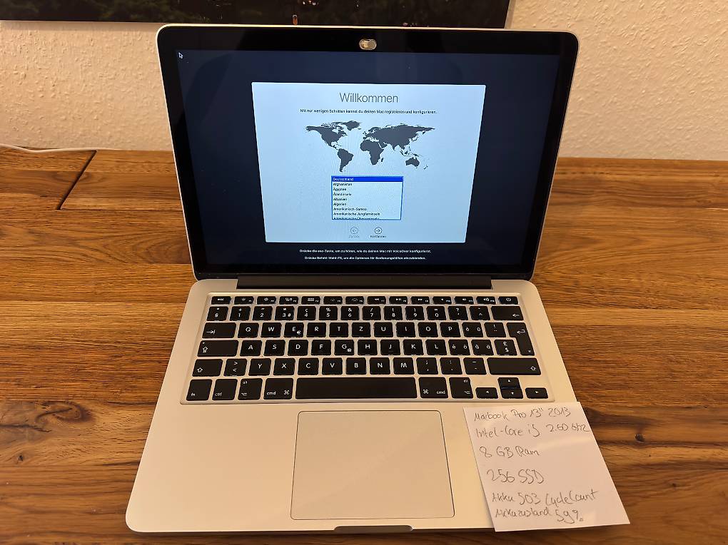 MacBook Pro 13 (2012/2013) - 256 GB SSD - mit Mängeln im Kanton