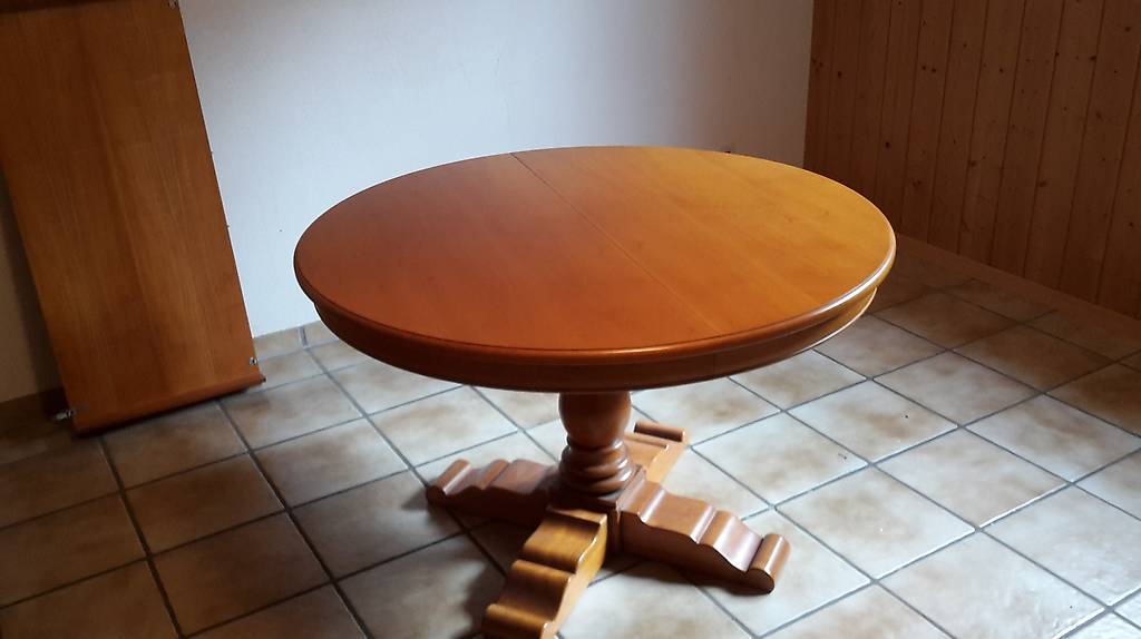 Kirschbaum Esszimmer in Graubünden kaufen - tutti.ch