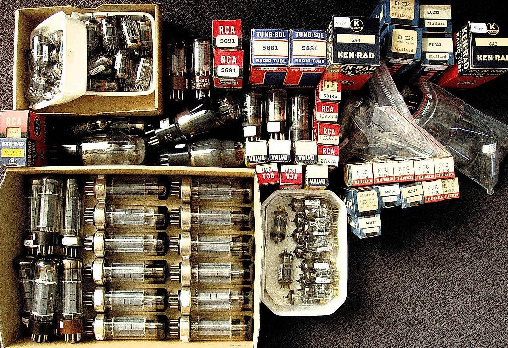 COPPIA DI TUBI Valvole 12ax7 Ecc83 EUR 1,17 - PicClick IT - Foto 2