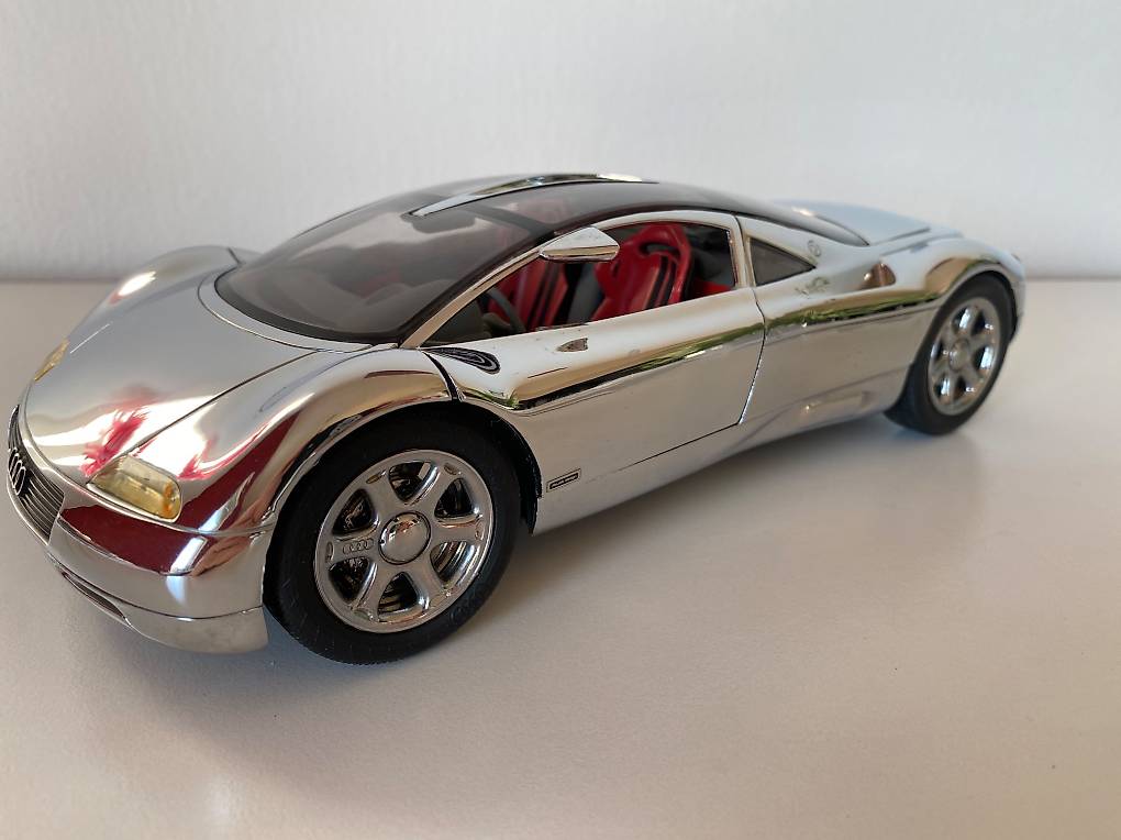 Audi Avus Quattro Massstab 1:18 von Revell Metall im Kanton Zürich