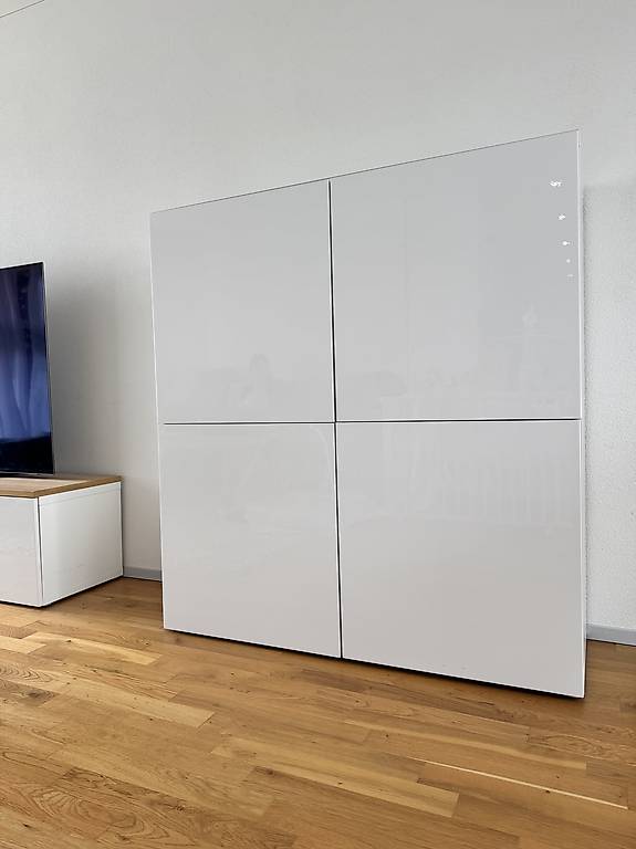 IKEA BESTÅ Schrank / Sideboard in weiss Hochglanz im Kanton Zürich