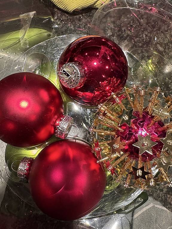 Gratis Weihnachtskugeln vom DEPOT im Kanton Zürich