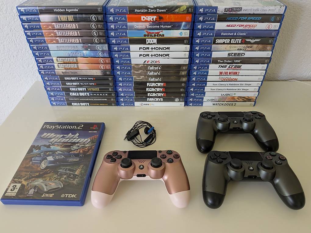 PS2, PS4, PS5 74 Games, 3 Controller & Headset Top Angebot im