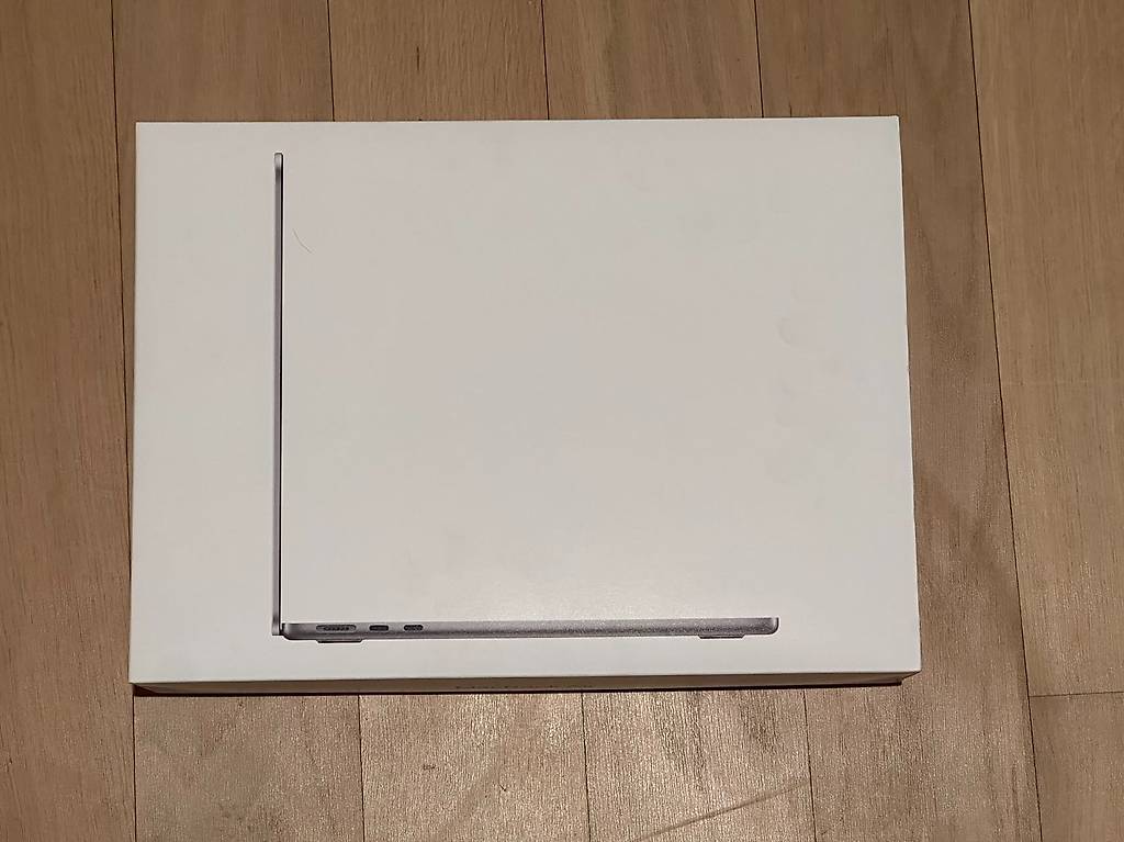 APPLE MacBook Air (2024) M3, 13,6" 16GB 512GB SSD NEU im Kanton Zürich