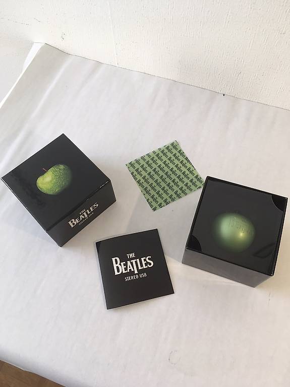 The Beatles USB Stereo Box green apple im Kanton Zürich - tutti.ch