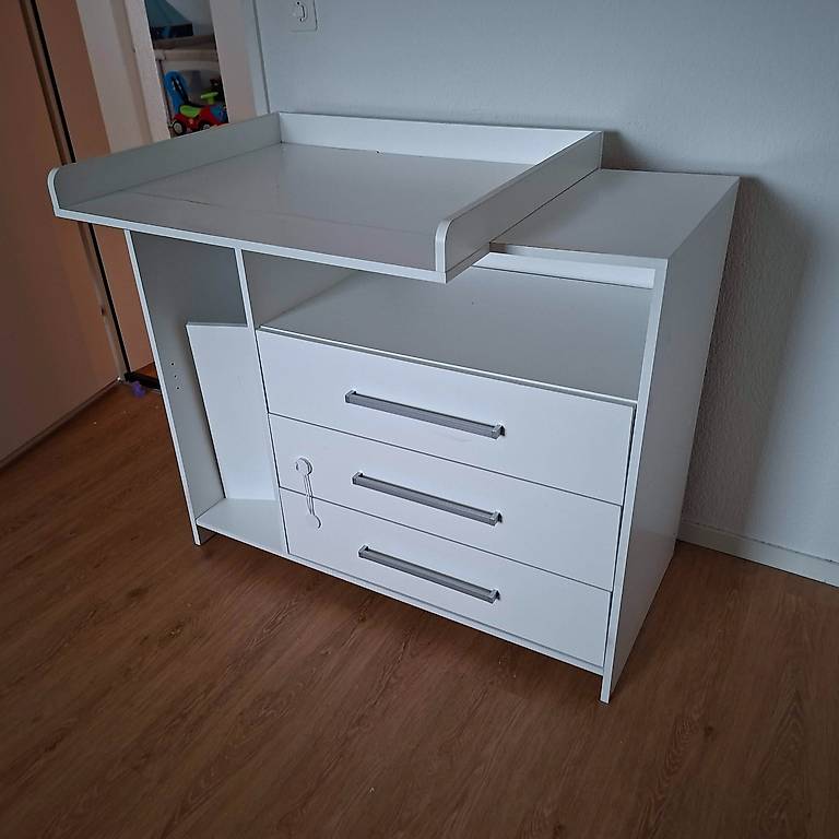 Wickelkommode / Wickeltisch weiss, 3 Schubladen im Kanton Zürich