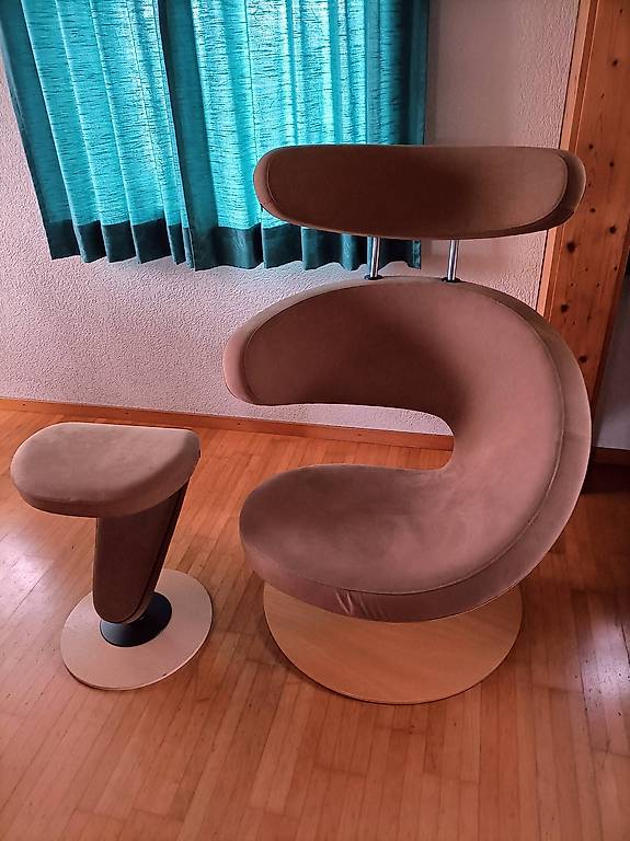 Relaxsessel Peel Von Stokke Varier Mit Hocker Im Kanton St Gallen