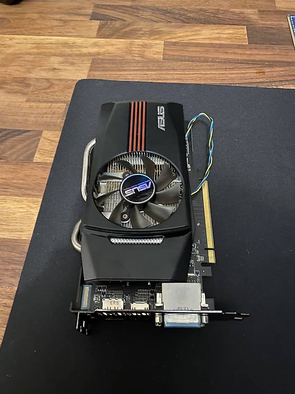 Asus Radeon HD7770-DC-1GD5-V2 Grafikkarte im Kanton Bern - tutti.ch