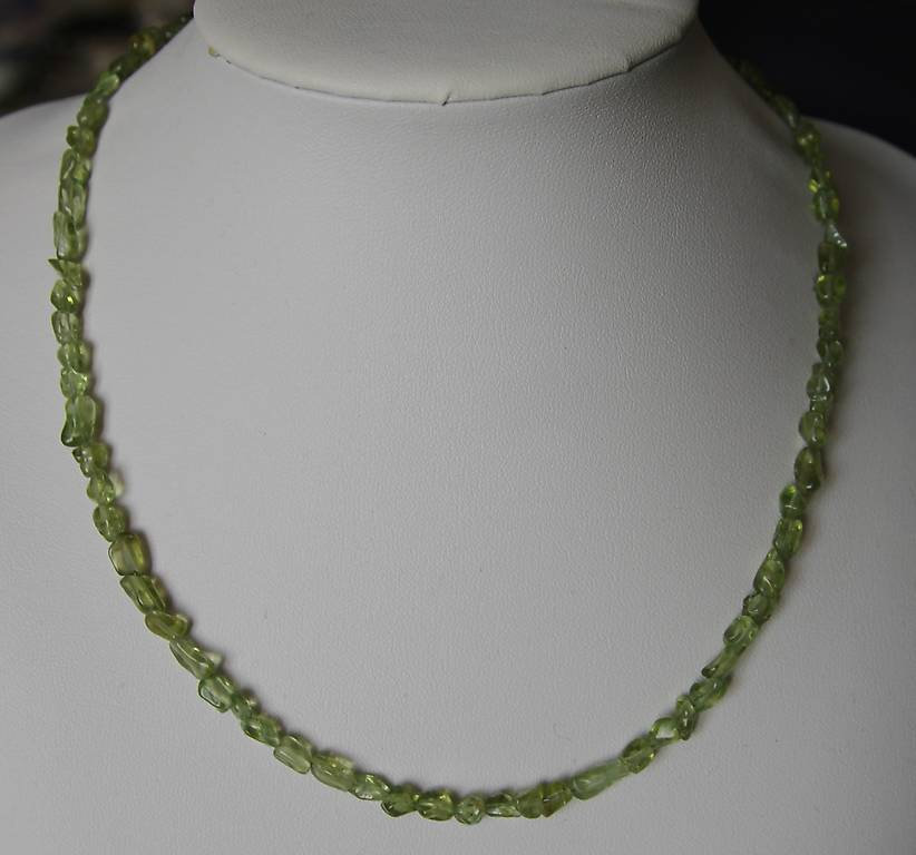 NEU Peridot Edelstein Halskette Magnet Kette Collier 45 Cm Im Kanton