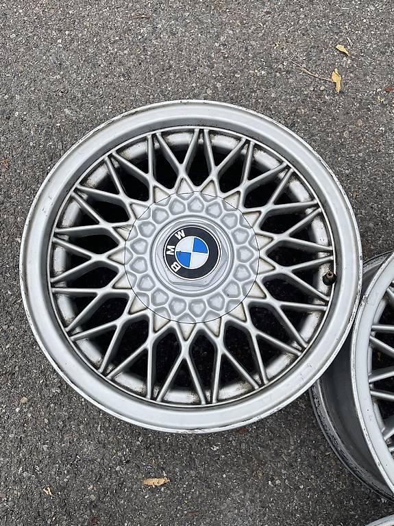 Original BMW M3 E30 Felgen in 15Zoll im Kanton Zürich - tutti.ch