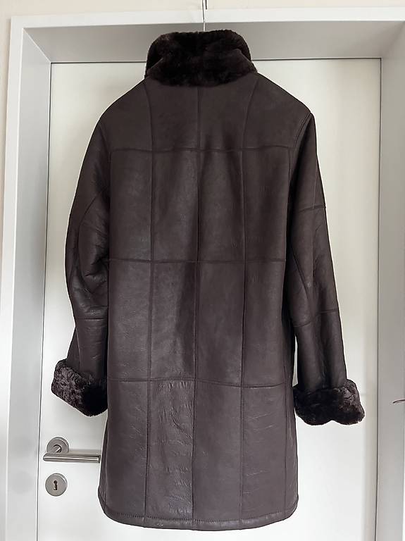 Christ Damen Lederjacke im Kanton Basel-Landschaft