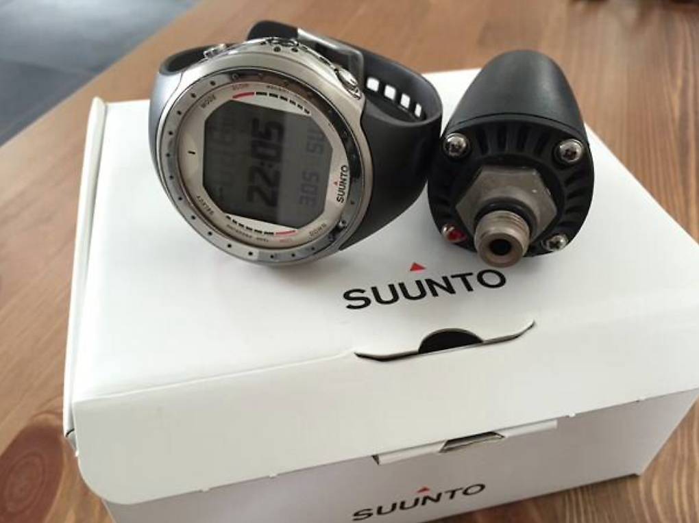 suunto d9 price