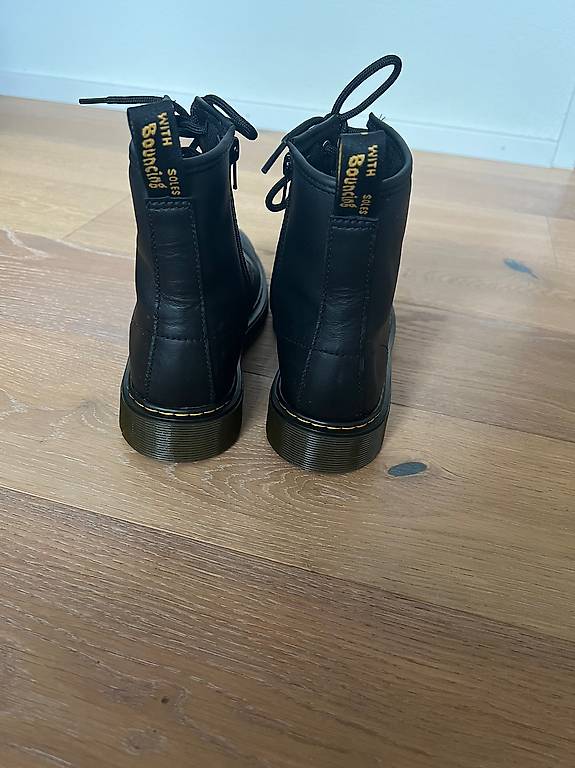 Doc Martens Gr. 38 5 schwarz im Kanton Basel Landschaft tutti.ch