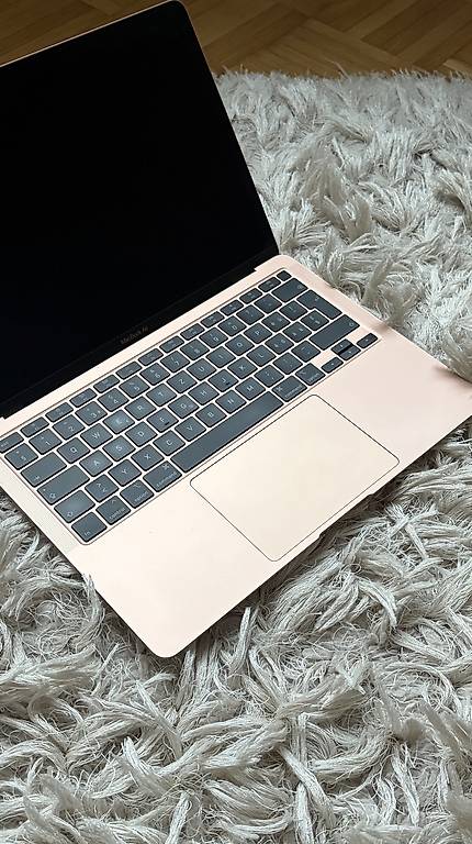 Apple MacBook Air 13 2020 Rose Intel i3 / 8GB / 256GB im Kanton