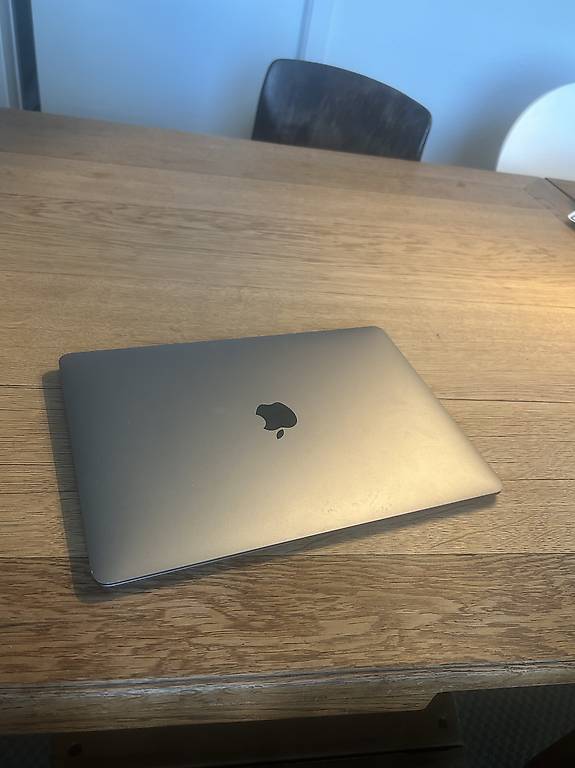 MacBook Air M1 16GB 256GB US配列 ※難あり MacBook Air M1 16 GB RAM / 256 GB SSD im Kanton Zürich - tutti.ch