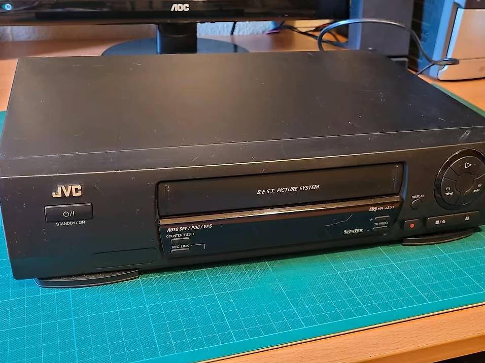 VHS Videorecorder JVC Black ab Service Top