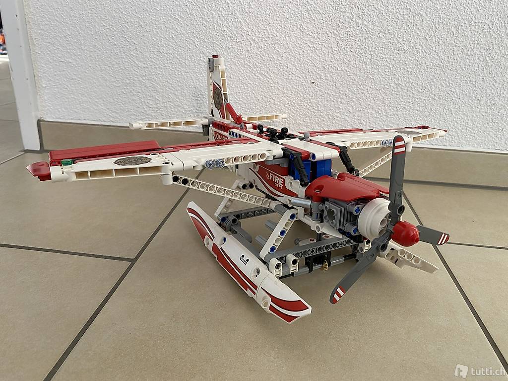 Lego Feuerwehr-Löschflugzeug 42040