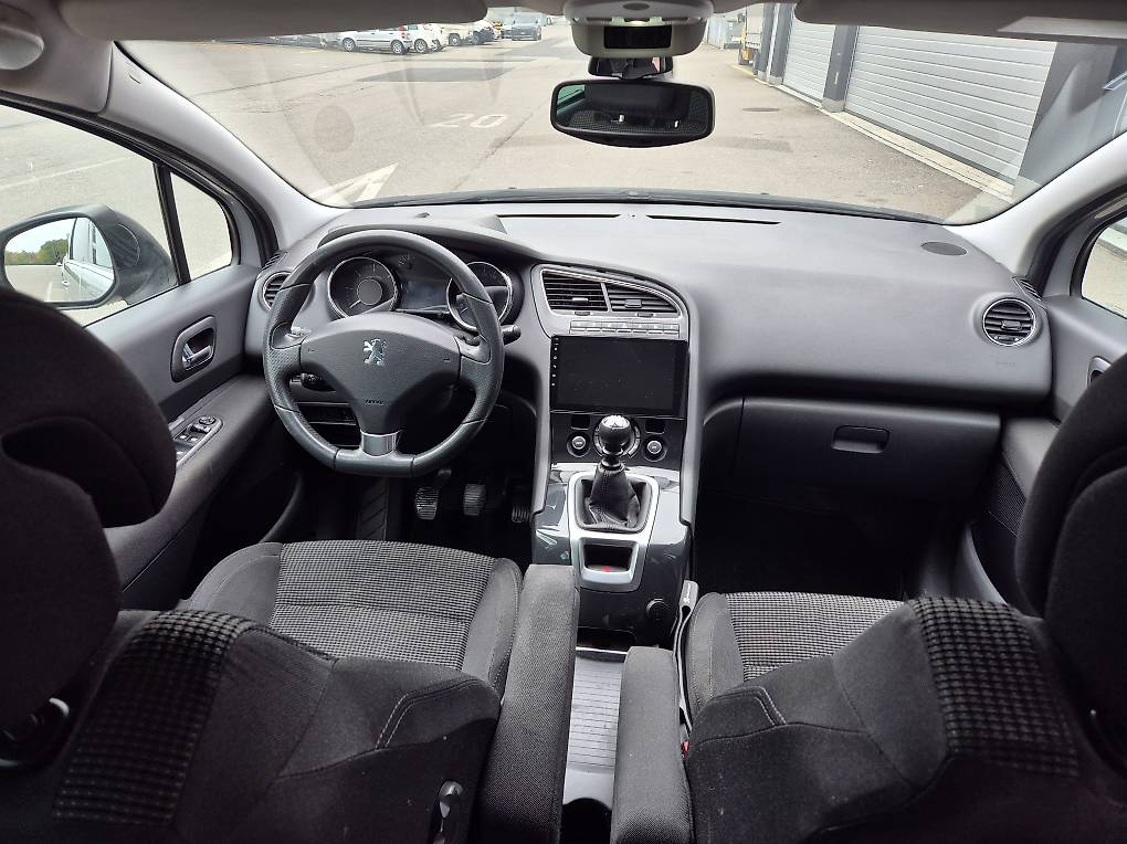 Peugeto 5008 2.0 HDi Diesel MFK 18.08.2026 7-Sitzer — slika 3