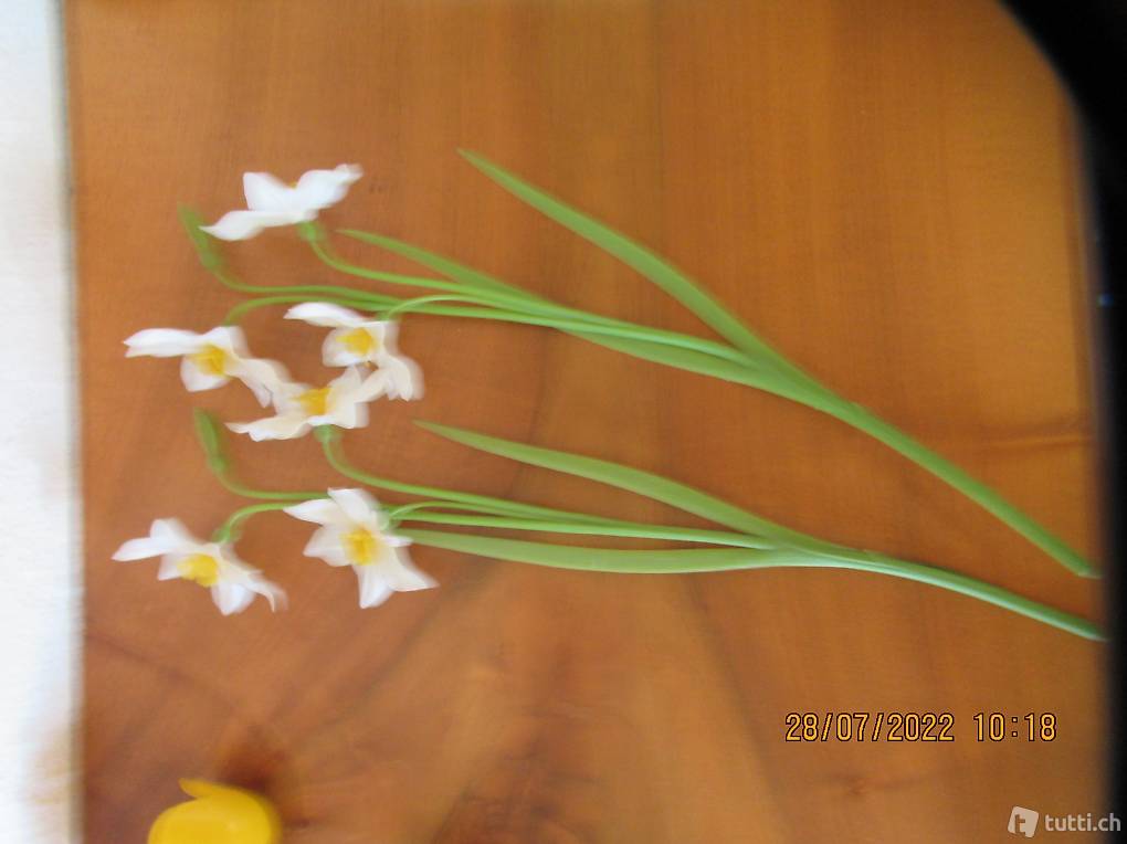 Blumenstrauss künstlich, Tulpen und Narzissen