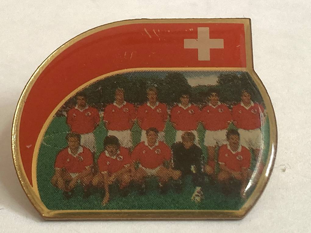Schweizer Fussball Nati ca. 1994 Pin Rarität Vintage im Kanton Bern ...