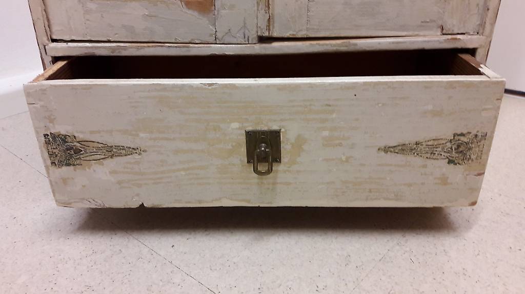 Kleines Küchenschränkchen in Zürich kaufen - tutti.ch