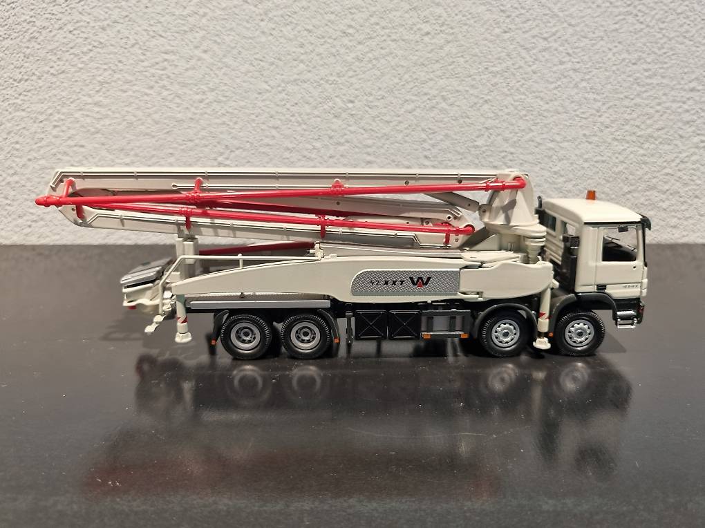 Pompe à Béton Waitzinger Conrad 1/50 – Mercedes, Miniature Neuve