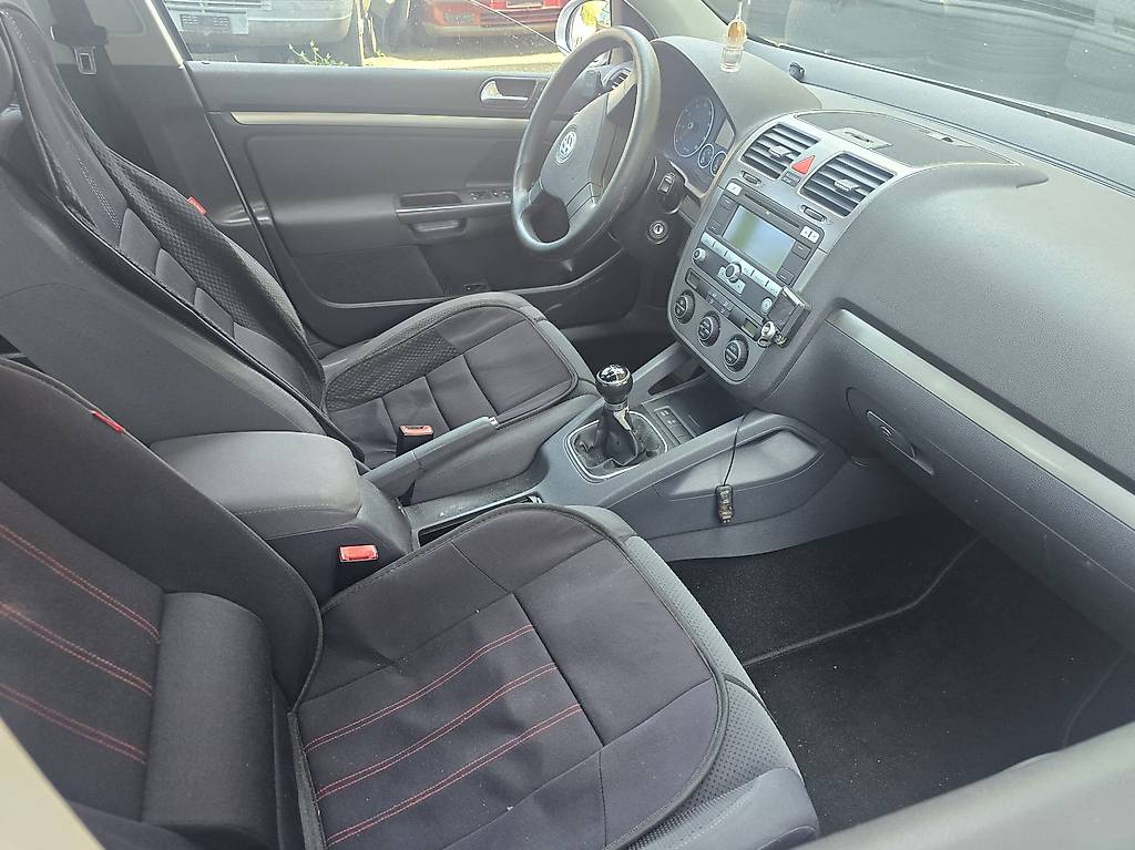 VW Golf 2.0 FSI — slika 5