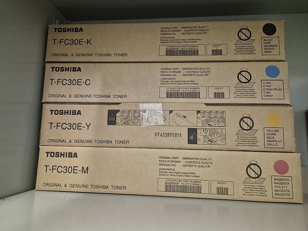 TOSHIBA Toner yellow TFC30EY E-Studio 2050/2550C 33'600 S. ONE SIZE