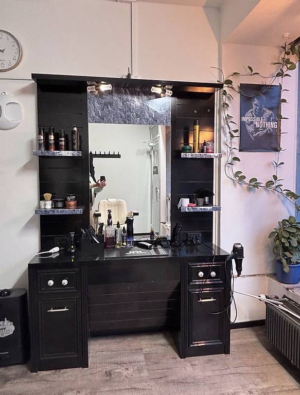 2x Barber Friseur Arbeitsplatz Spiegel, Preis VB, Basel