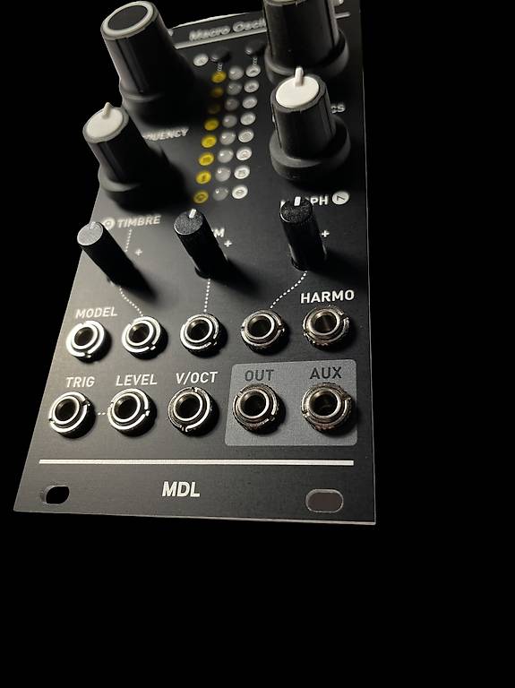 Mutable Instruments Plaits マクロオシレーター