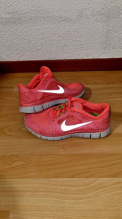 Nike Free Run Neon Pink gr. 38 im Kanton Luzern tutti.ch