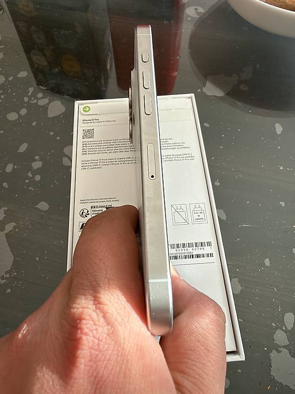 Iphone 15 pro/ 256GBT