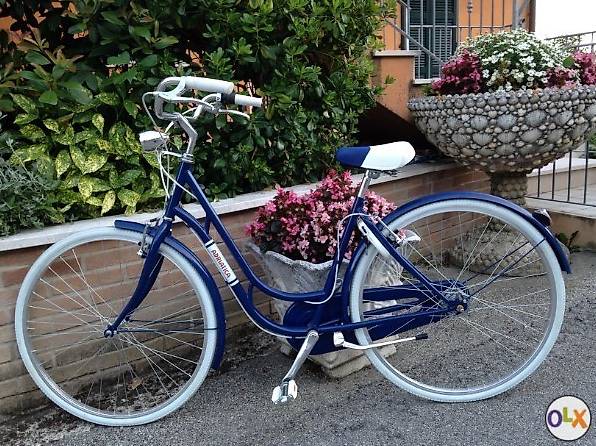 Bicicletta Uomo Passeggio Misura 28 Bici Da Città Con Cambio Nera Con Borse MADI