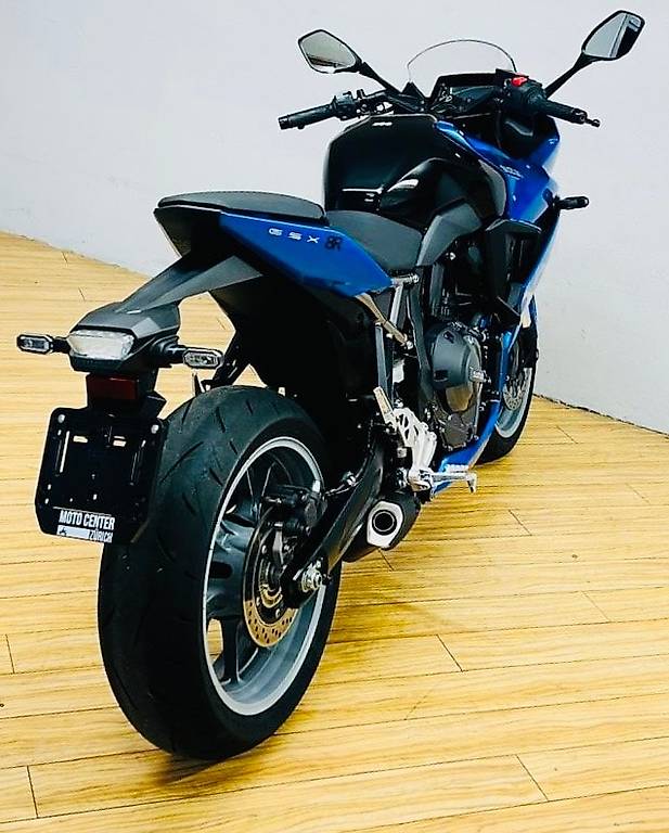 SUZUKI GSX 8 R (35kW) im Kanton Zürich - tutti.ch