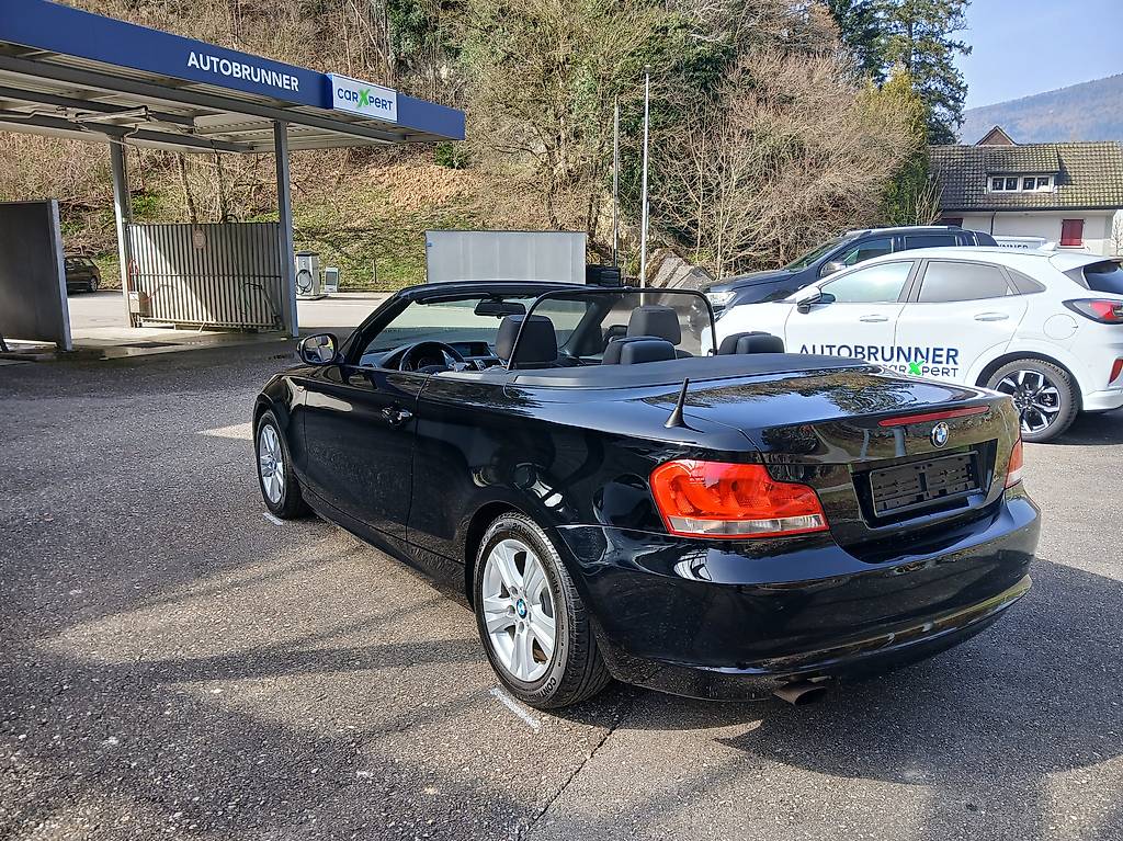 Elegantes Bmw 118 I Cabrio Bilder