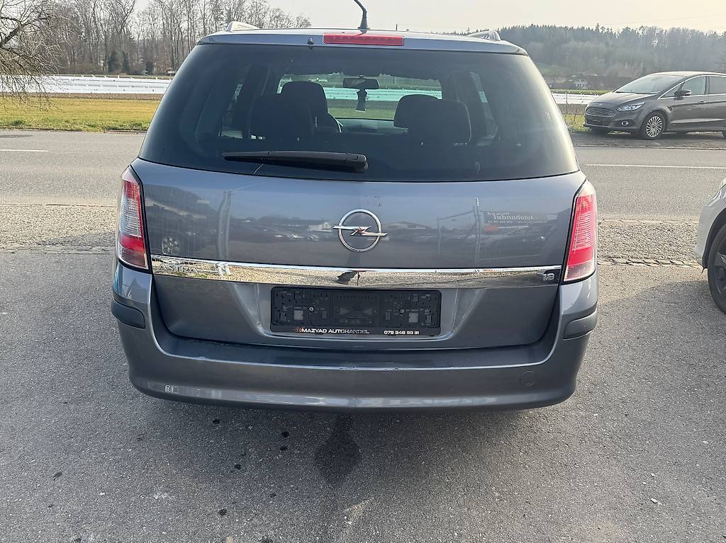 OPEL Astra Caravan 1.8i 16V Enjoy — slika 4