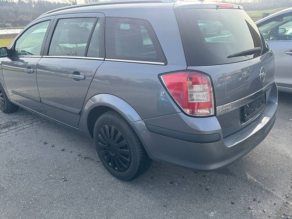 OPEL Astra Caravan 1.8i 16V Enjoy — slika 5