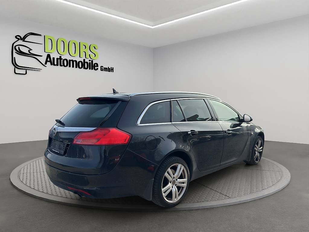 OPEL Insignia ST 2.0 Turbo Cosmo 4WD Aut. — slika 4