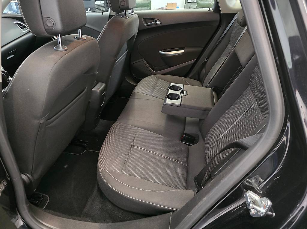 OPEL Astra 1.6i 16V Turbo Sport Automatic — slika 5