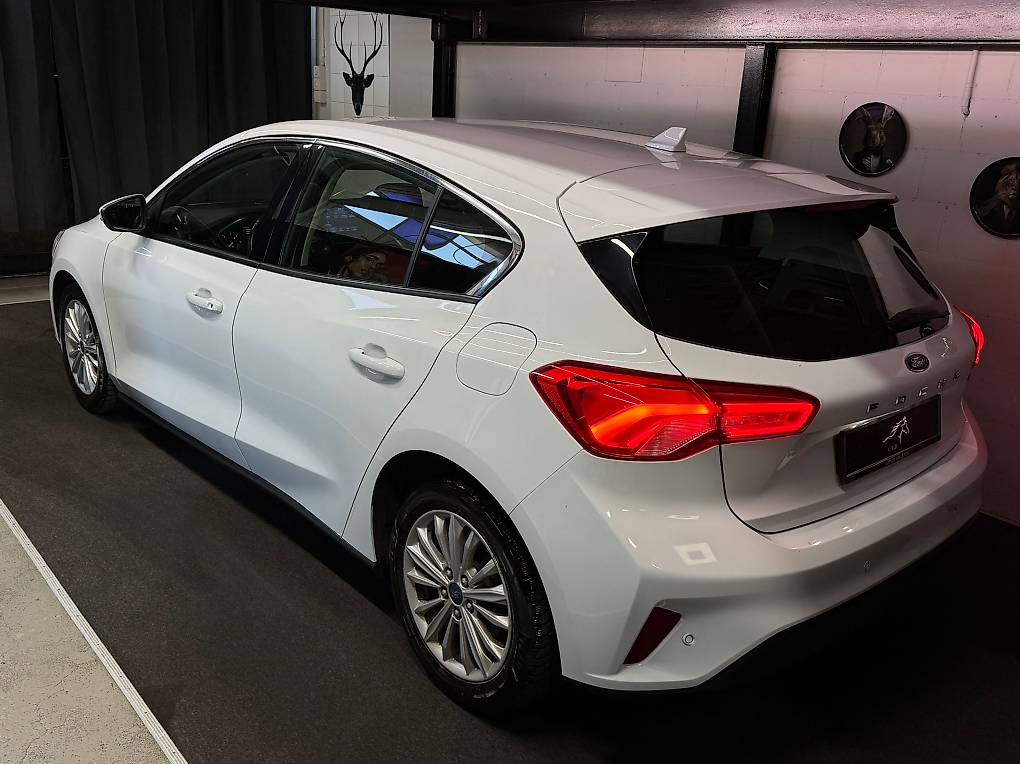 FORD Focus 1.5 TDCi Titanium Automatic / Bang & Olufsen / — slika 3