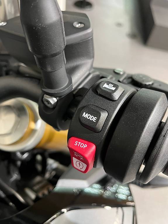 BMW F 900 R A2 Youngster (35kW oder 70 KW) im Kanton Bern - tutti.ch