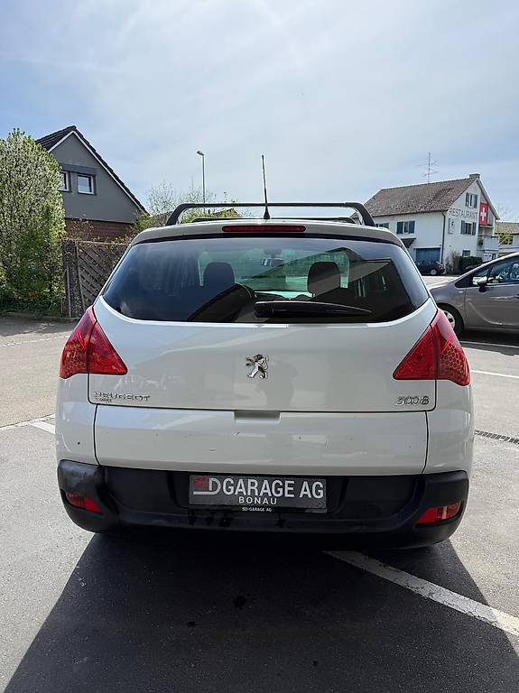 PEUGEOT 3008 1.6 HDI Sport EGS6 — slika 5