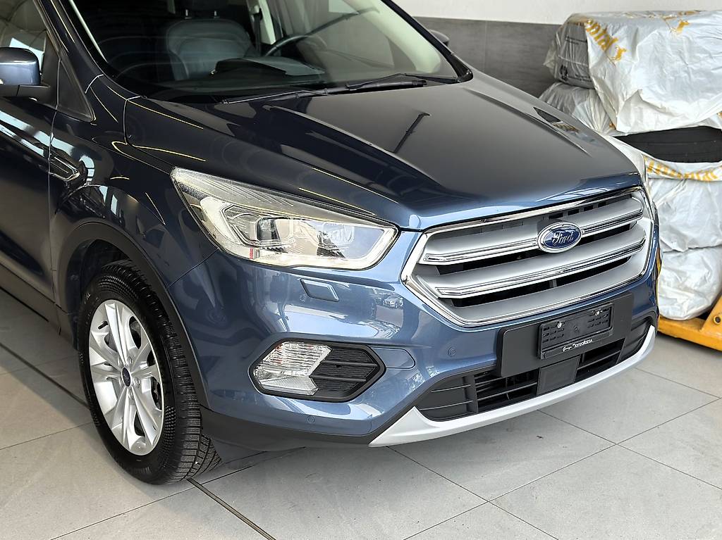 FORD Kuga 1.5 TDCi Titanium 2WD PowerShift — slika 2