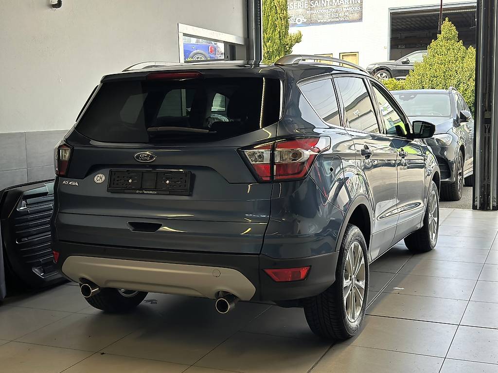 FORD Kuga 1.5 TDCi Titanium 2WD PowerShift — slika 4