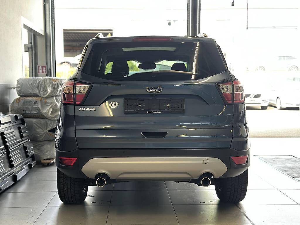 FORD Kuga 1.5 TDCi Titanium 2WD PowerShift — slika 5
