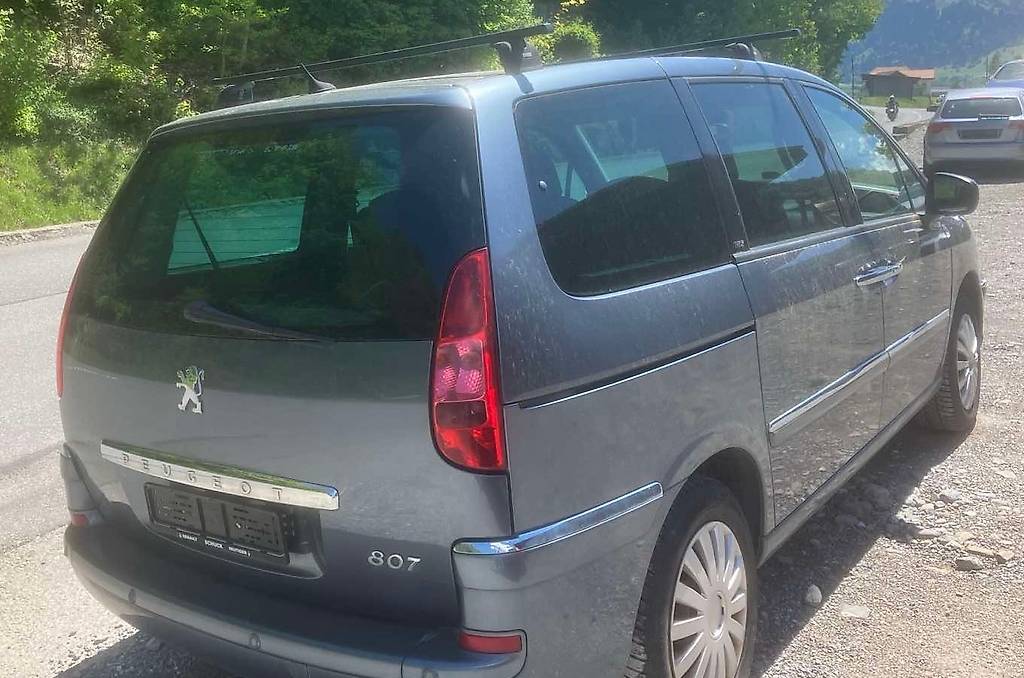 PEUGEOT 807 2.0 16V HDi Family+ — slika 3