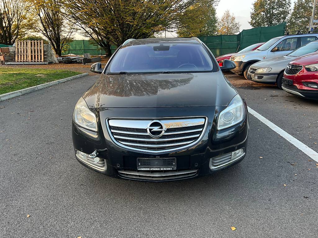 OPEL Insignia Sports Tourer 2.0 CDTI Cosmo 4WD — slika 2