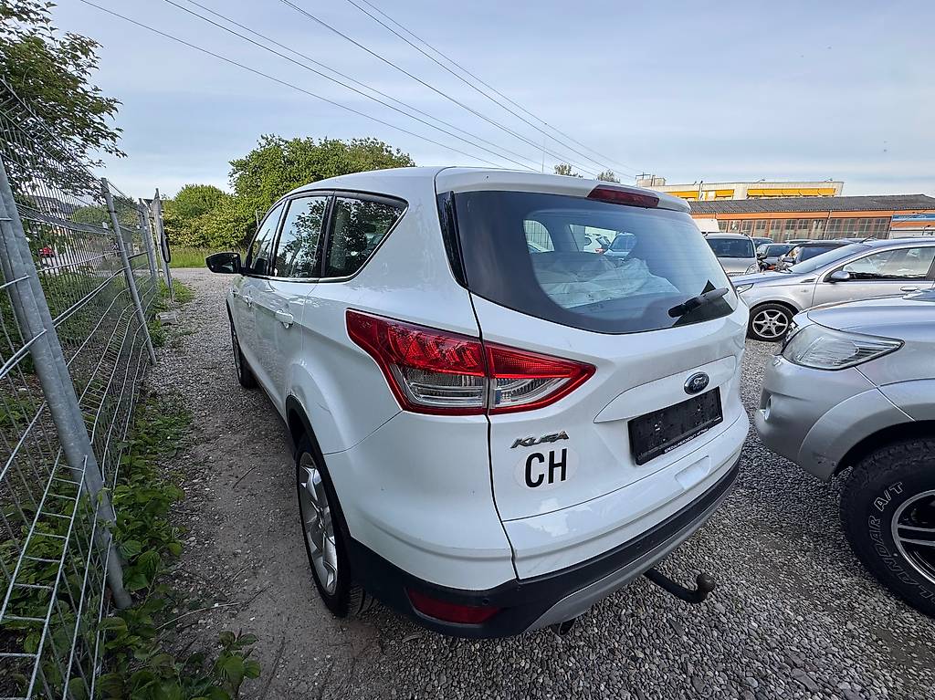 FORD Kuga 2.0 TDCi Carving 4WD PowerShift — slika 4